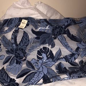 Brand new PINK bag😍